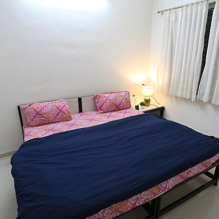 Qualtems Guest House-With Ac Options Bangalore Buitenkant foto