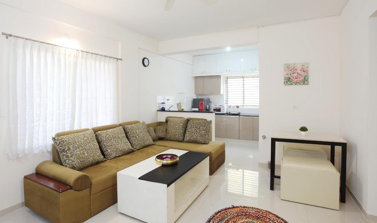 Qualtems Guest House-With Ac Options Bangalore Buitenkant foto
