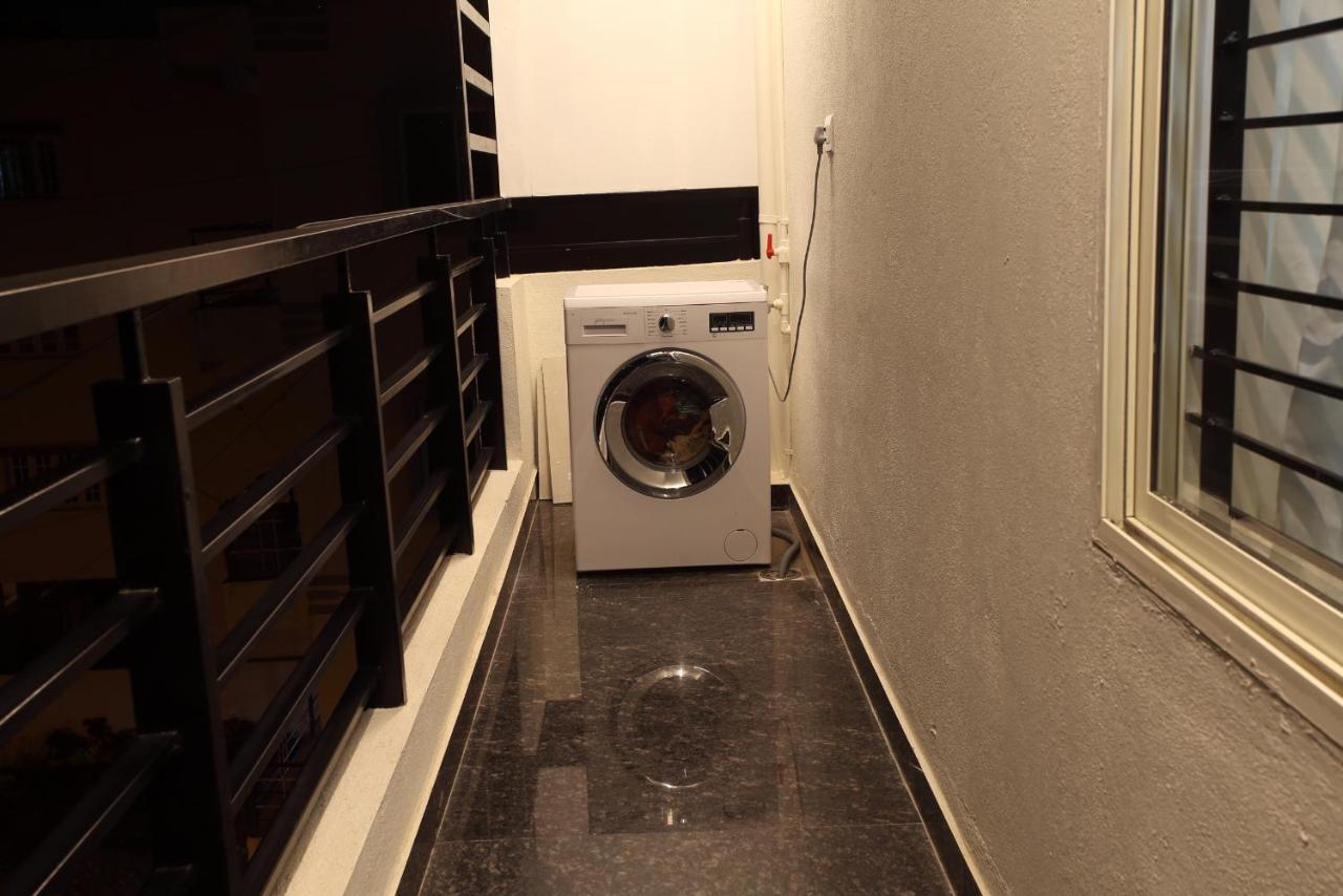 Qualtems Guest House-With Ac Options Bangalore Buitenkant foto