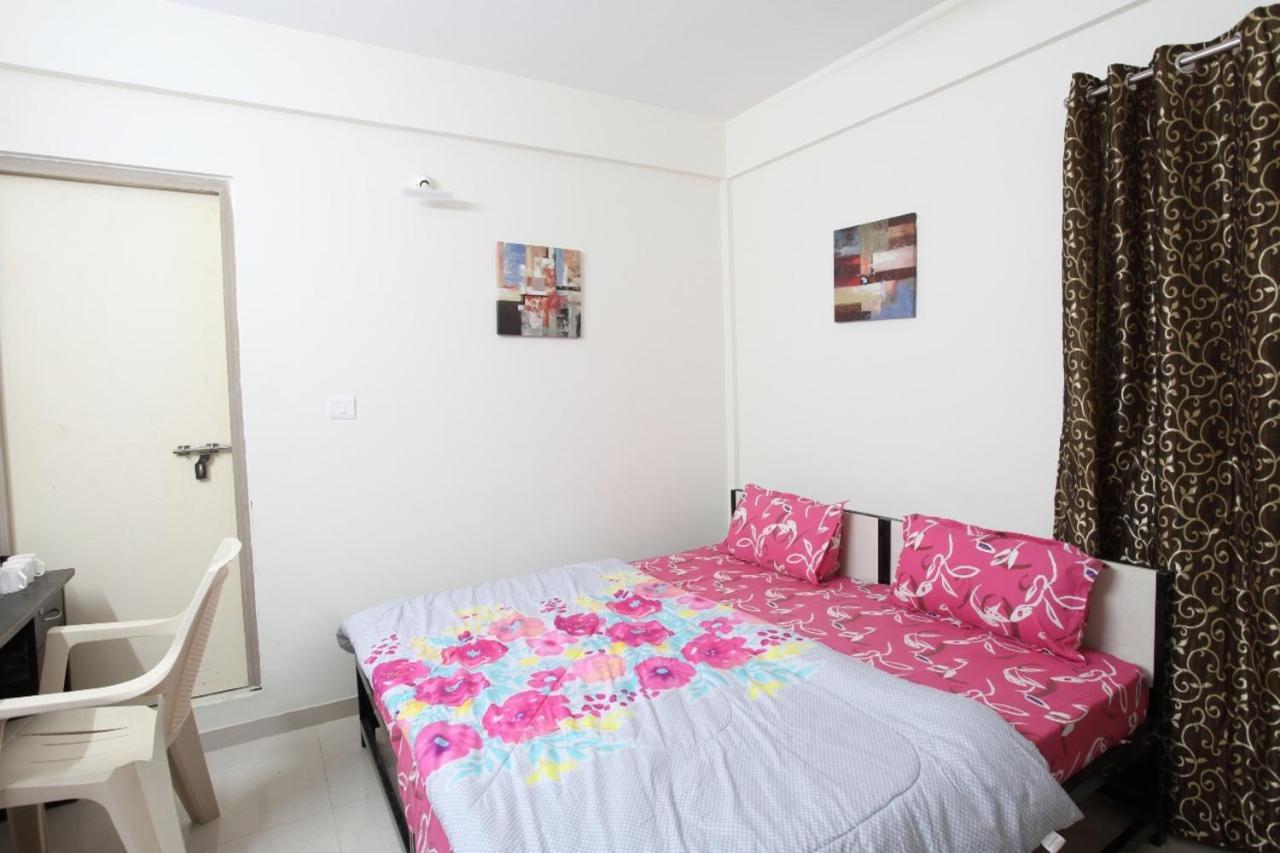 Qualtems Guest House-With Ac Options Bangalore Buitenkant foto