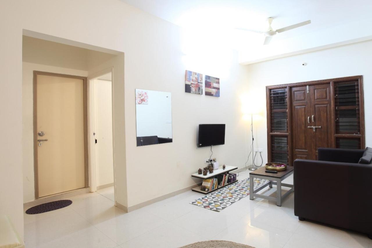 Qualtems Guest House-With Ac Options Bangalore Buitenkant foto