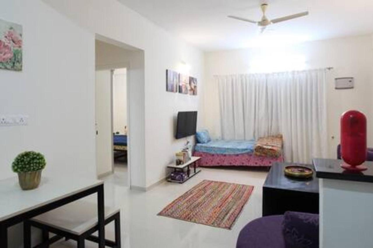 Qualtems Guest House-With Ac Options Bangalore Buitenkant foto